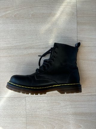 Botas de piel tipo Dr.Martens