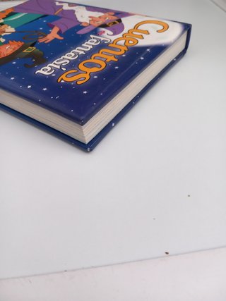 Libro con 8 CUENTOS DE FANTASIA.