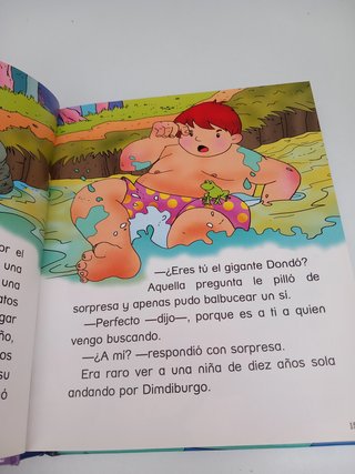 Libro con 8 CUENTOS DE FANTASIA.