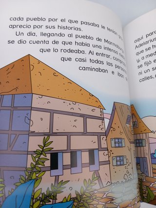 Libro con 8 CUENTOS DE FANTASIA.