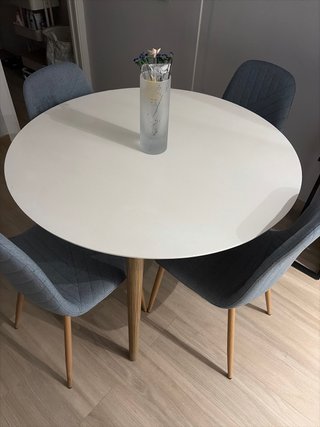 Mesa redonda comedor blanca y madera