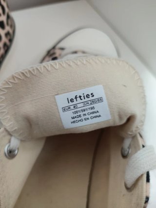 Zapatos de lona con estampado de leopardo