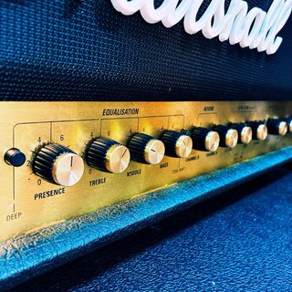 Marshall JCM2000 DSL100 100W Amplificador