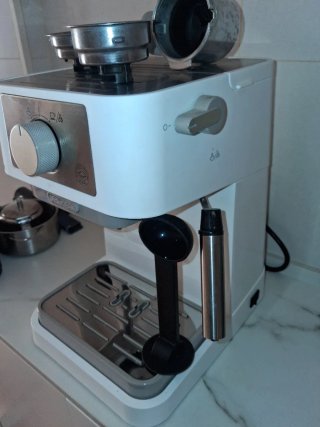 Cafetera Delonghi Blanca