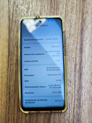 Huawei P30 Lite Azul con funda amarilla