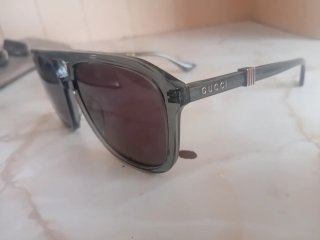 Gafas de sol Gucci grises