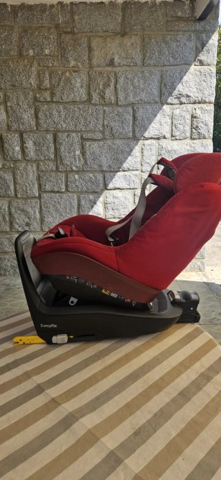 Base Isofix 2wayFix per seggiolino auto