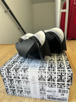 Sandalias Premiata Negras Mujer