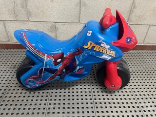 Moto correpasillos Spiderman Marvel