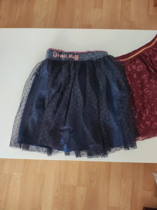 Faldas de tul azul y rojo