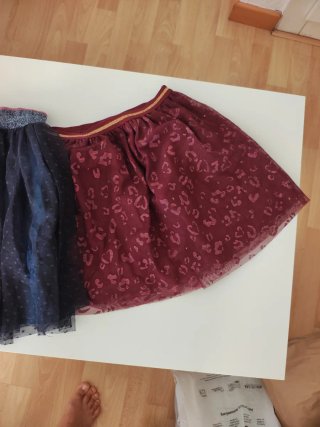 Faldas de tul azul y rojo