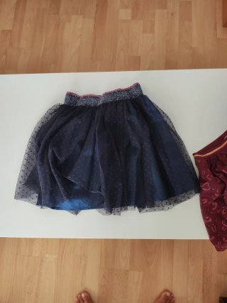 Faldas de tul azul y rojo