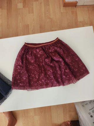 Faldas de tul azul y rojo