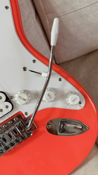 Guitarra Eléctrica + amplificador +Cejilla