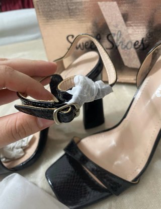 Tacchi neri Sweet Shoes