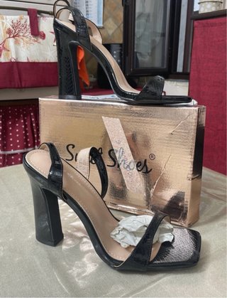 Tacchi neri Sweet Shoes