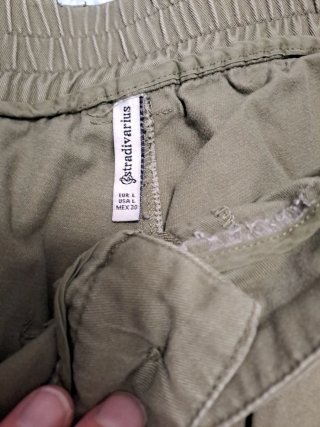 Lote 2 pantalones beige y verde militar
