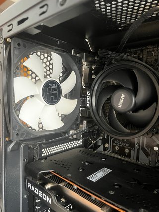 Ordenador de sobremesa AMD Negro