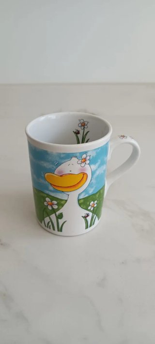 Taza de cerámica con pato