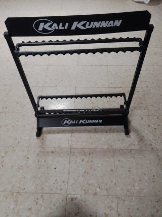 Portacañas y caja de pesca