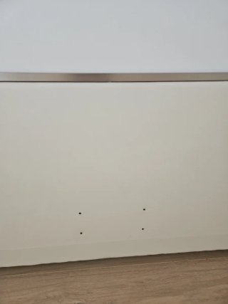 Cabecero polipiel blanco borde metalizado