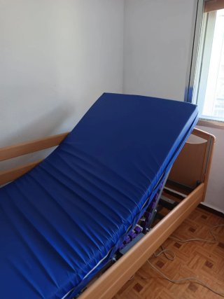 Cama eléctrica reclinable madera
