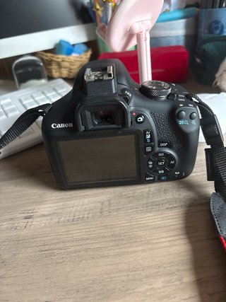 Fotocamera Canon EOS 2000D