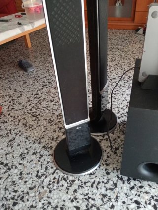 Altavoces Home Cinema LG Subwoofer y Satélites
