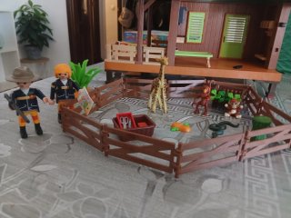 Cabaña África Playmobil con animales