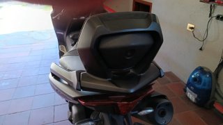 Respaldo TMax 560 Negro Nuevo