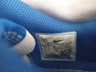 Zapatillas Nike blancas y azules talla 43