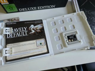 Bravely Default Deluxe Edition Caja