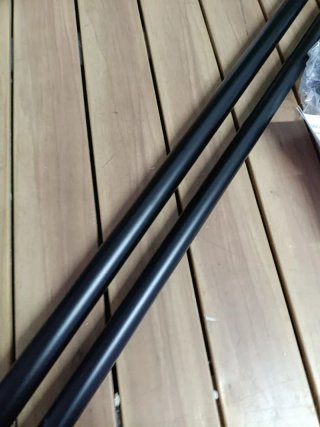 Barra Cortina Amazon Basics Extensible Negra