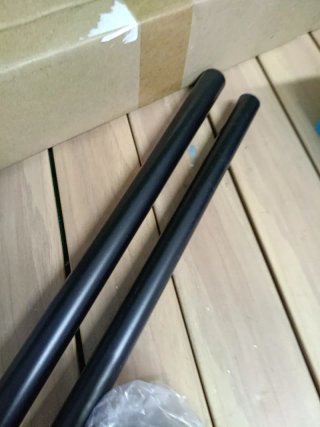Barra Cortina Amazon Basics Extensible Negra