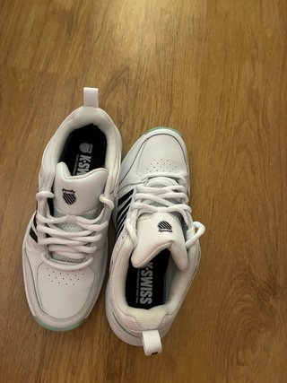 Zapatillas K-Swiss Blancas y Turquesa