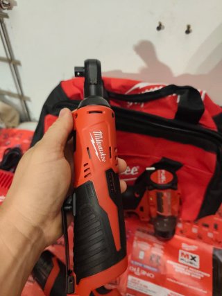 Kit Milwaukee M12 3 Herramientas + Cargador