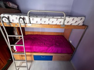 Cama doble con 3 cajones