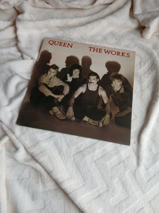 Vinilo Queen The Works, muy buen estado