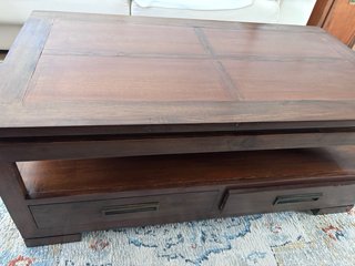 Mesa de centro elevable de madera Banak