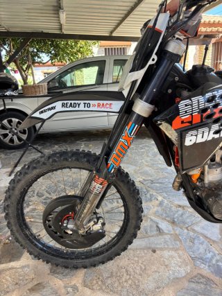 KTM 250 EXC Enduro Negra y Naranja