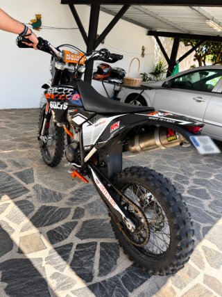 KTM 250 EXC Enduro Negra y Naranja