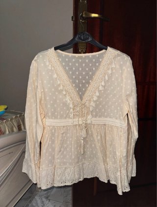 Blusa beige manga larga