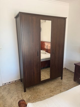 Cama de madera gratis para recoger