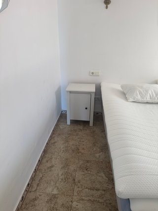 Cama de madera gratis para recoger