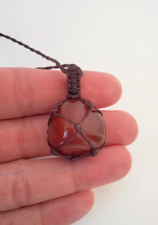 Collana macramè con corniola naturale donna uomo