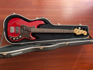 Bajo Fender Precision Bass American Deluxe 2000