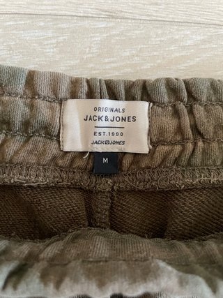 Pantaloncini mimetici Jack & Jones con bande rosse