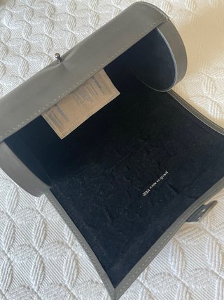 Joyero cilíndrico gris Tous