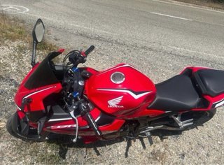 Honda CBR 500R Roja