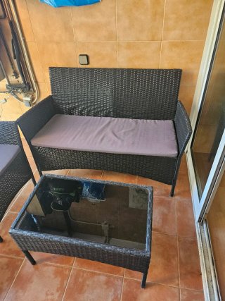 Conjunto Exterior: Sofá, Sillones y Mesa